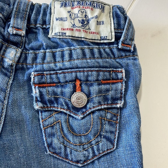 True Religion size 2T shorts - Picture 4 of 5